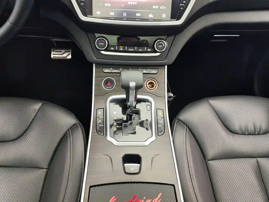 Landwind X7 2017 2015 2.0T Panorama Premium