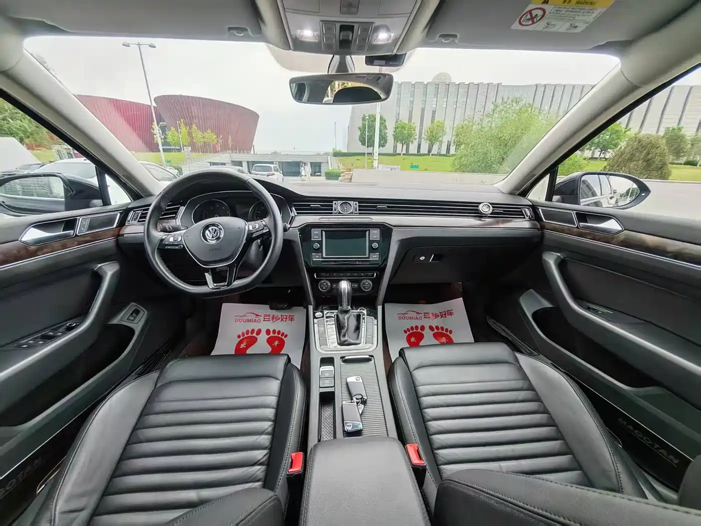 Volkswagen Magotan 2018 Facelift 330TSI DSG Luxury фото 6