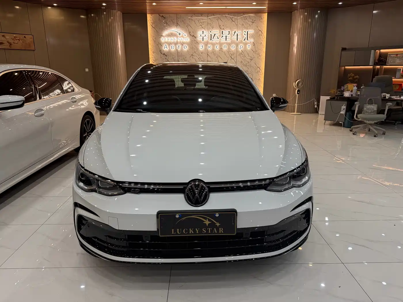 Volkswagen Golf 2023 280TSI DSG R-Line Lite фото 2