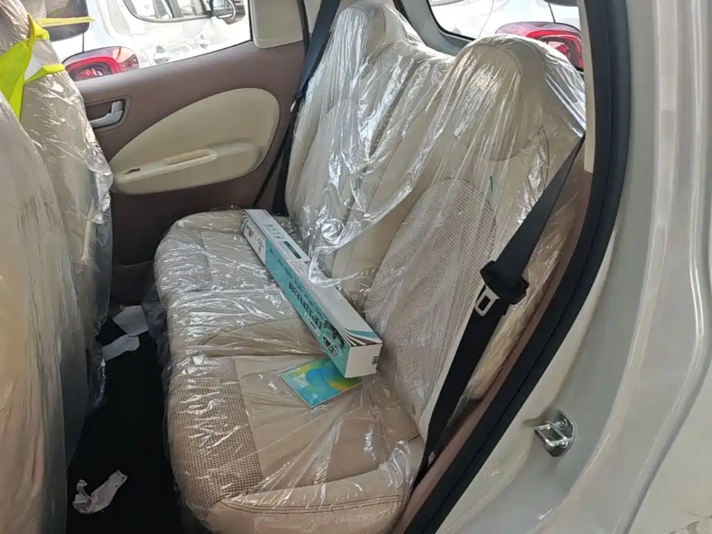 Wuling Motors Hongguang MINIEV 2026 2025 4-Door Advanced