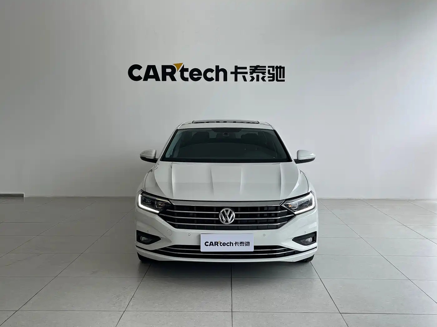 Volkswagen Sagitar 2022 280TSI DSG Surpassing Edition фото 2