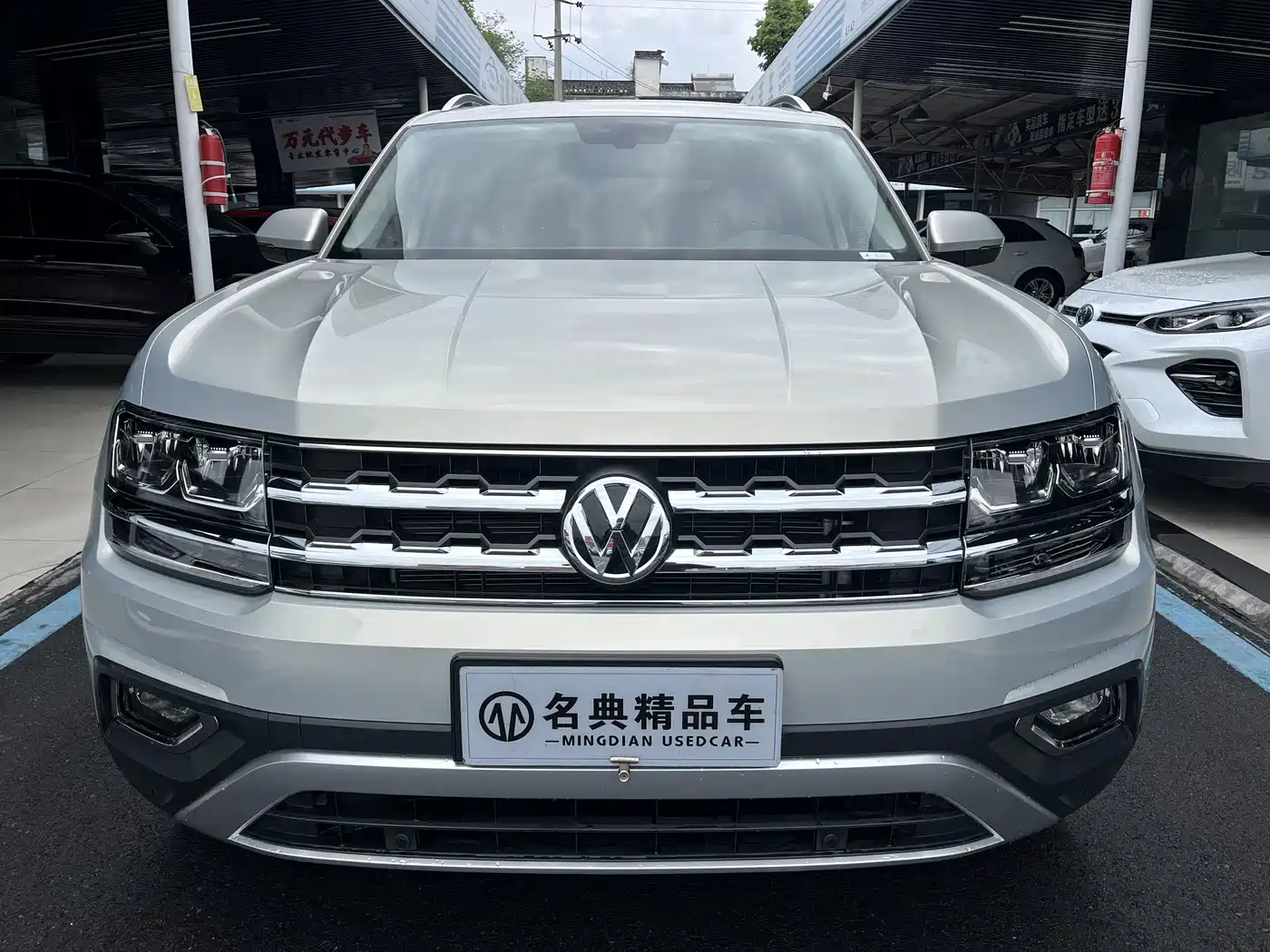 Volkswagen Teramont 2020 380TSI 4WD Luxury Edition China VI фото 2