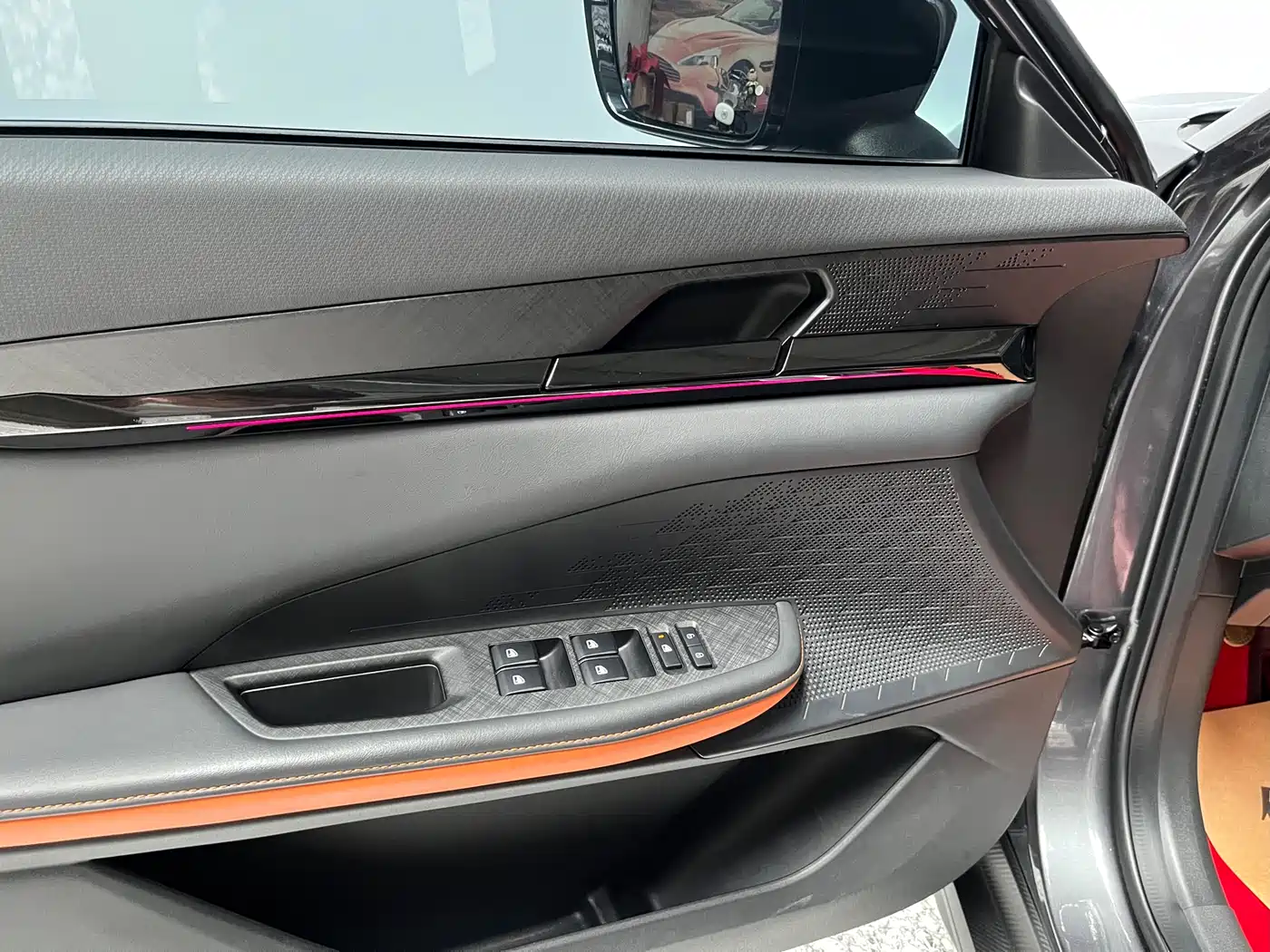 CHANGAN UNI-V