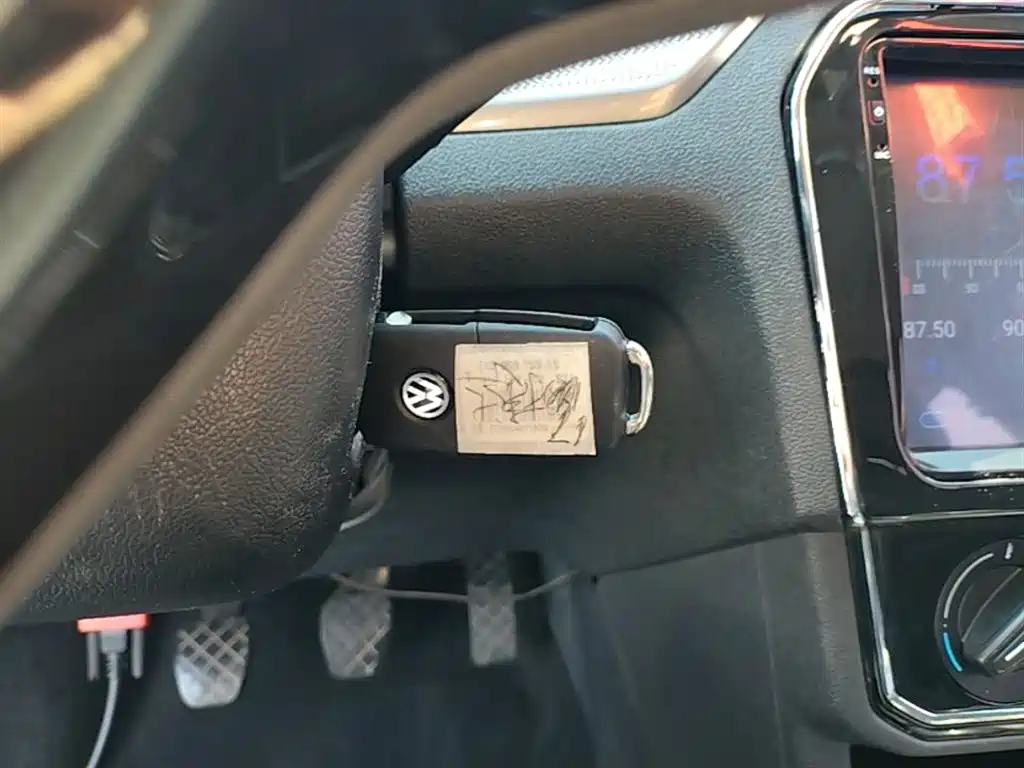 Volkswagen Jetta 2017 1.5L Manual Comfort фото 9