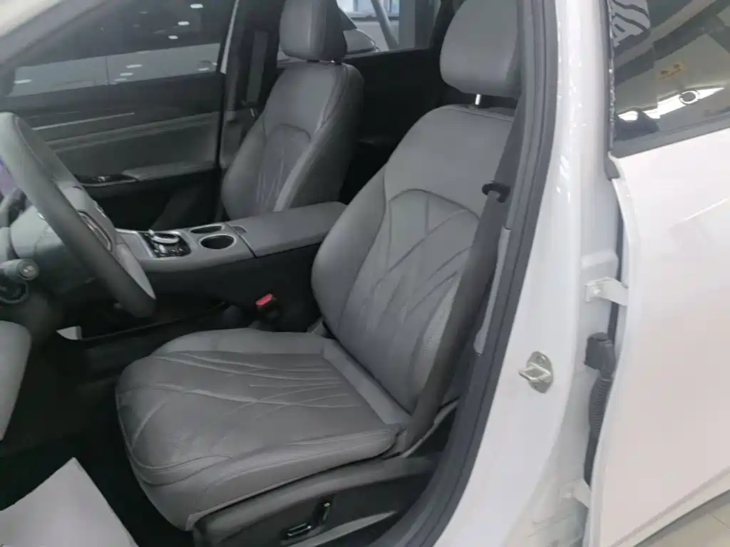 Geely Galaxy Galaxy L6 2026 2025 EM-i 140km Explorer+ Edition