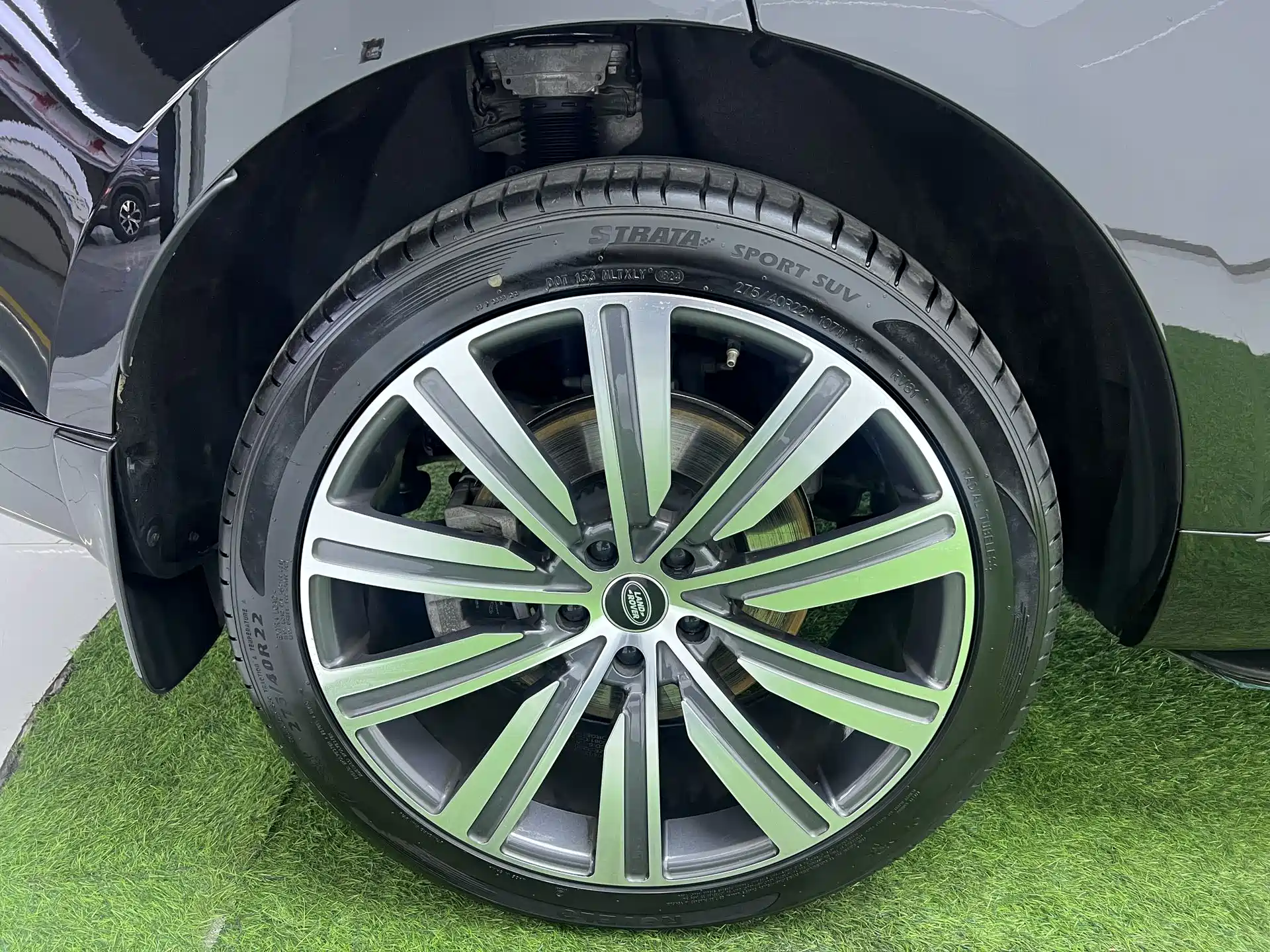 Фото 27 - Land Rover Range Rover