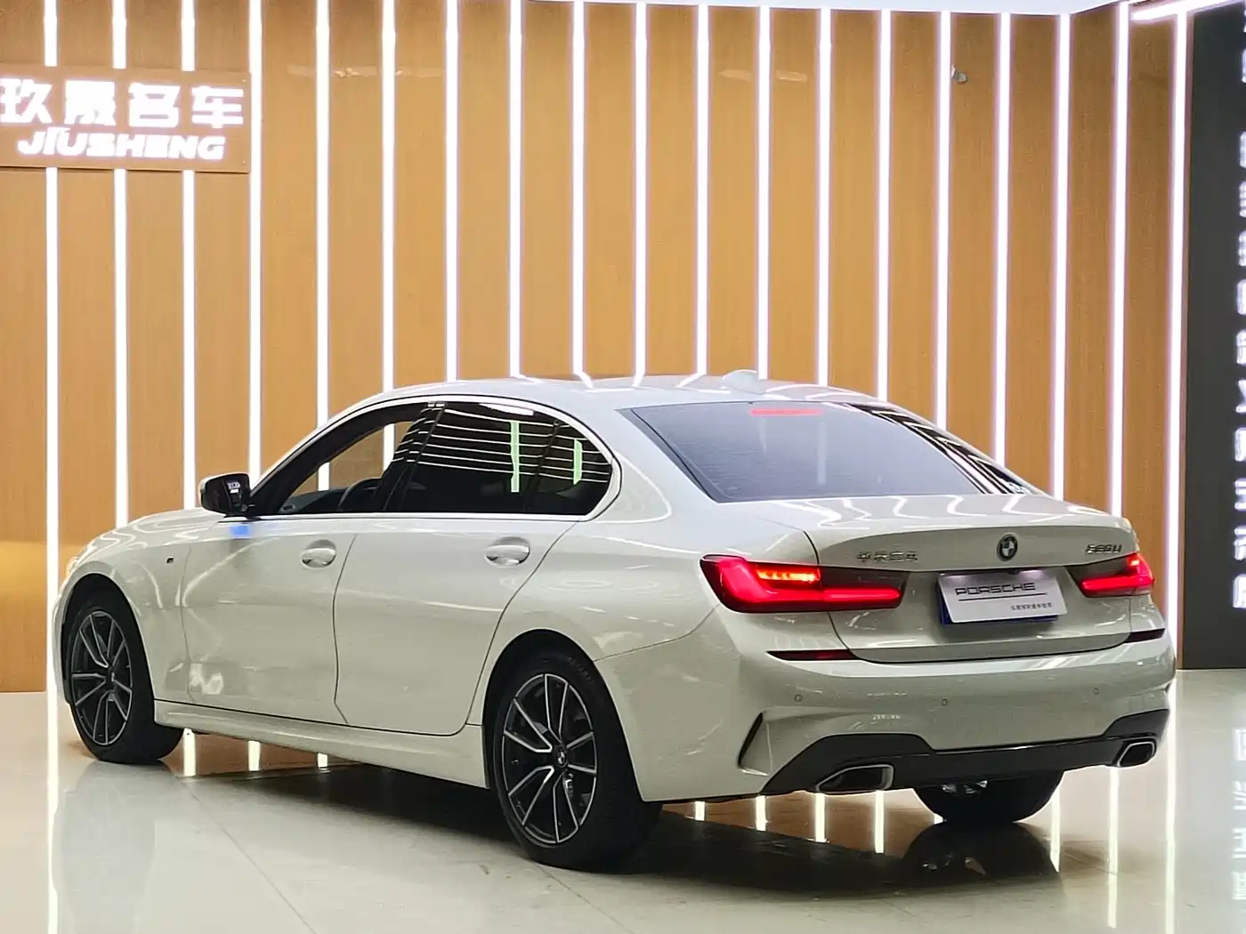 BMW 3-SERIES