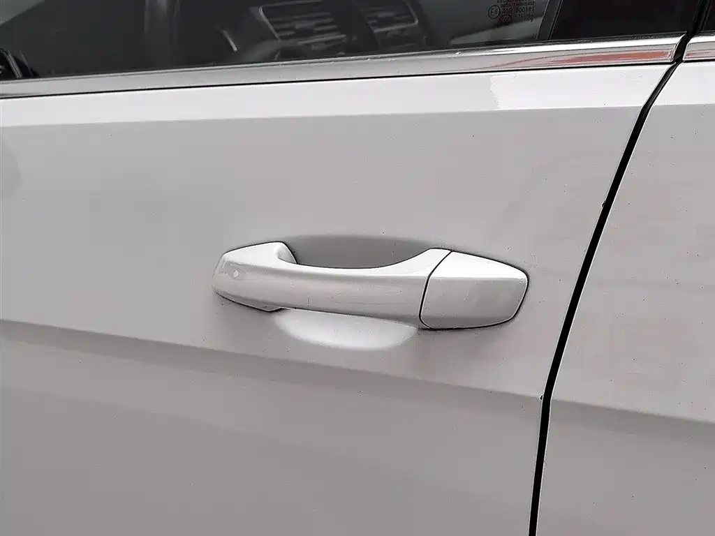 Volkswagen Golf 2018 230TSI Automatic Comfort фото 18