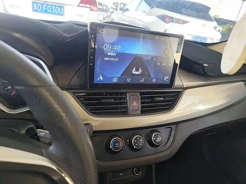 Baojun 310W 2020 2020 1.5L Auto Comfort Edition China VI