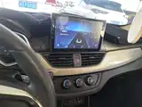 Photo 13 - Baojun 310W