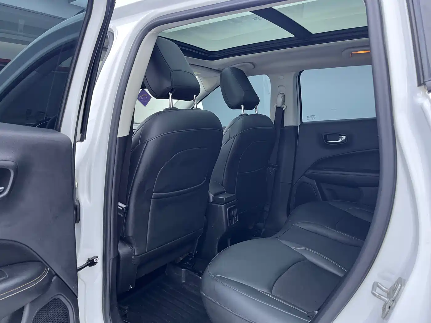 Фото 5 - Jeep Compass