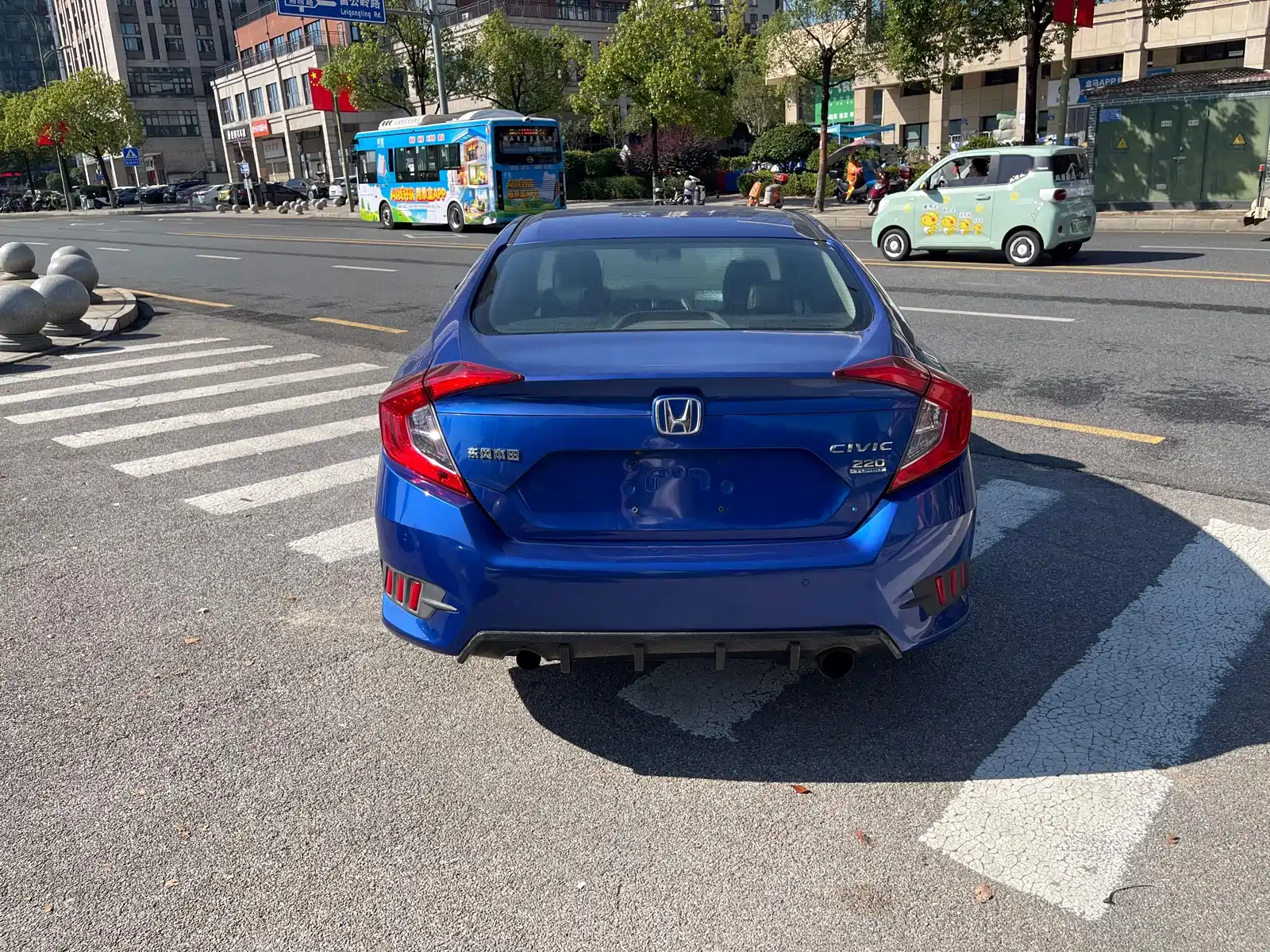 Фото 6 - Honda Civic