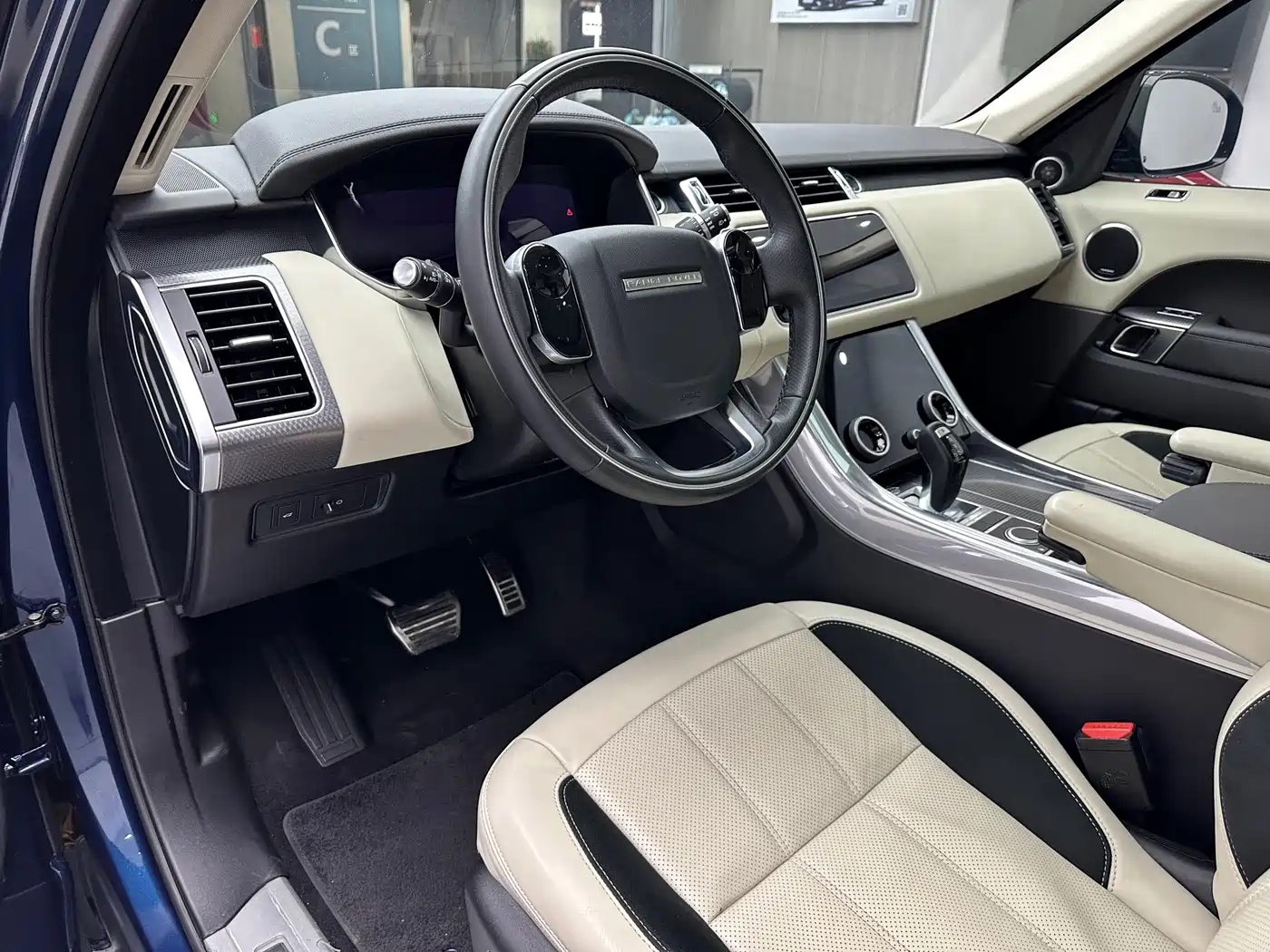 Photo 7 - Land Rover Range Rover Sport