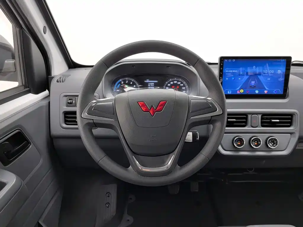 Wuling Motors Wuling Yangguang 2025 2024 300KM Comfort Bus Version 75kW
