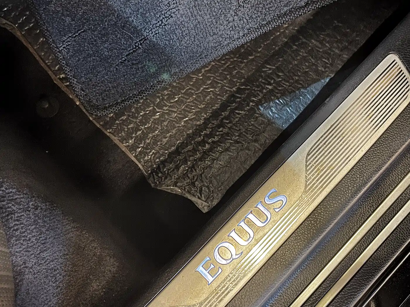Hyundai Equus 2012 Model 3.8 GDi Extended Premium Edition фото 34