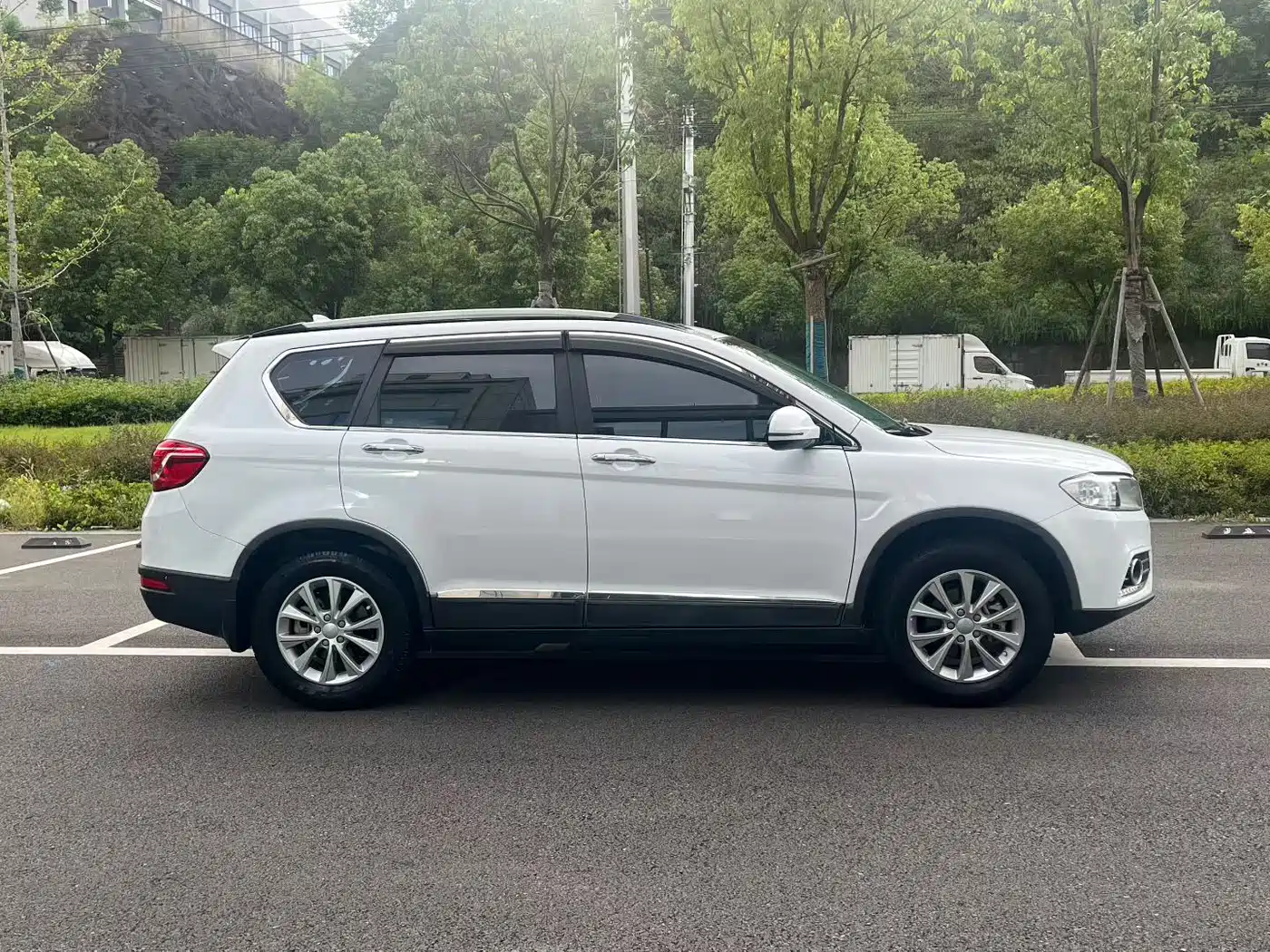 Photo 5 - Haval H6