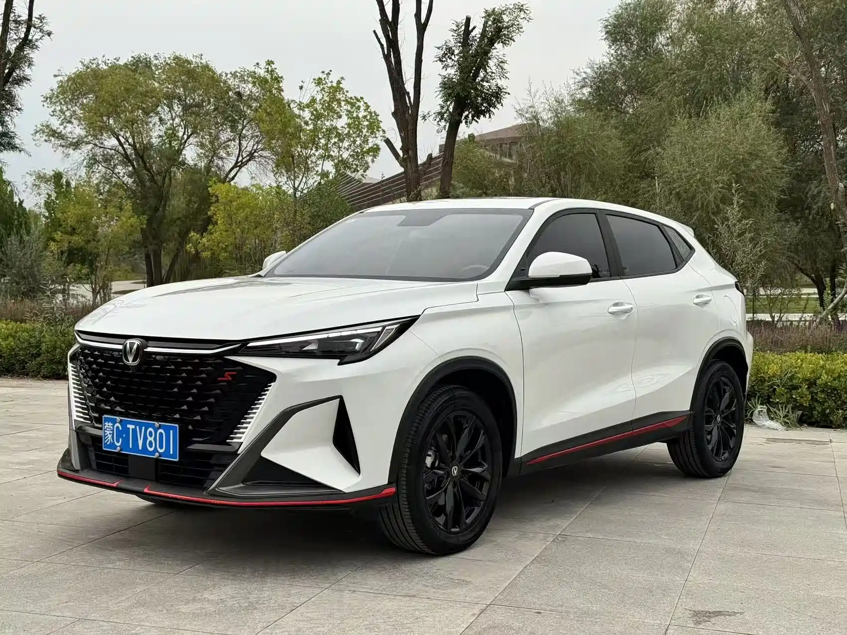 Photo 1 - Changan X5 PLUS