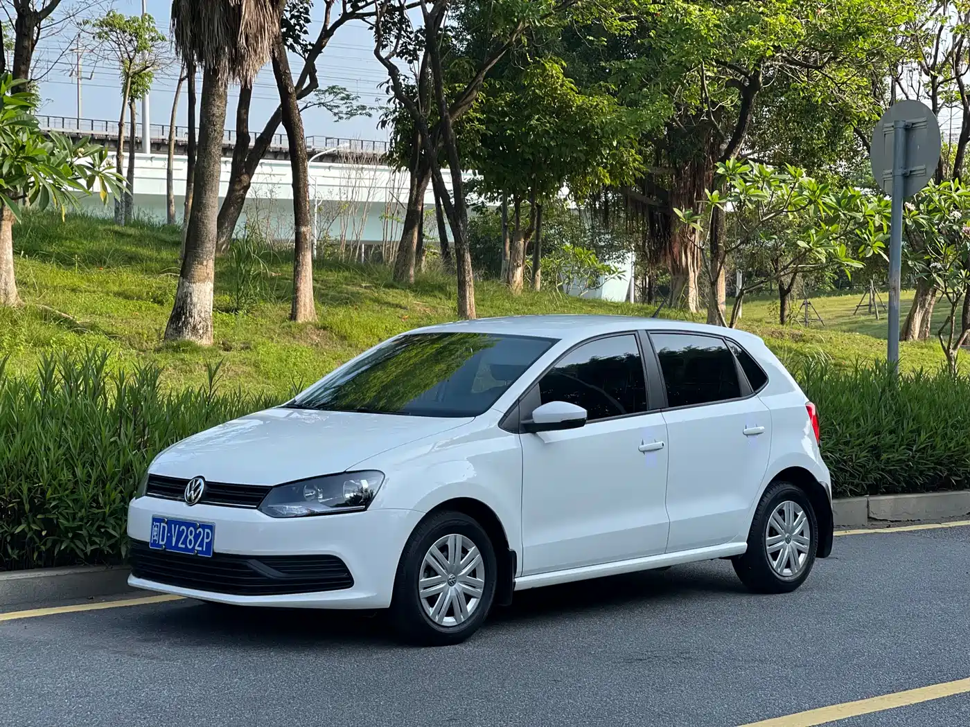 Volkswagen Polo 2016 1.4L Automatic Trend