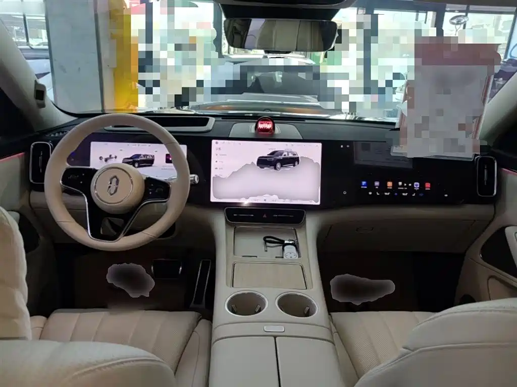 AITO Wenjie AITO M8 2025 Model Extended Range Max Edition 37kWh 6-Seater фото 10