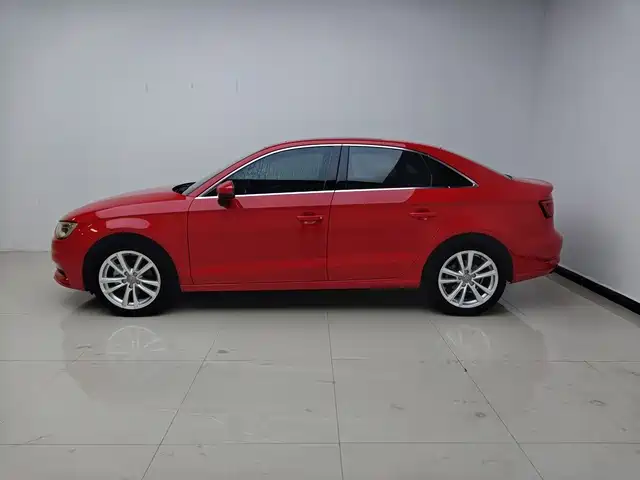 Audi A3 2016 Limousine 35 TFSI Style фото 3