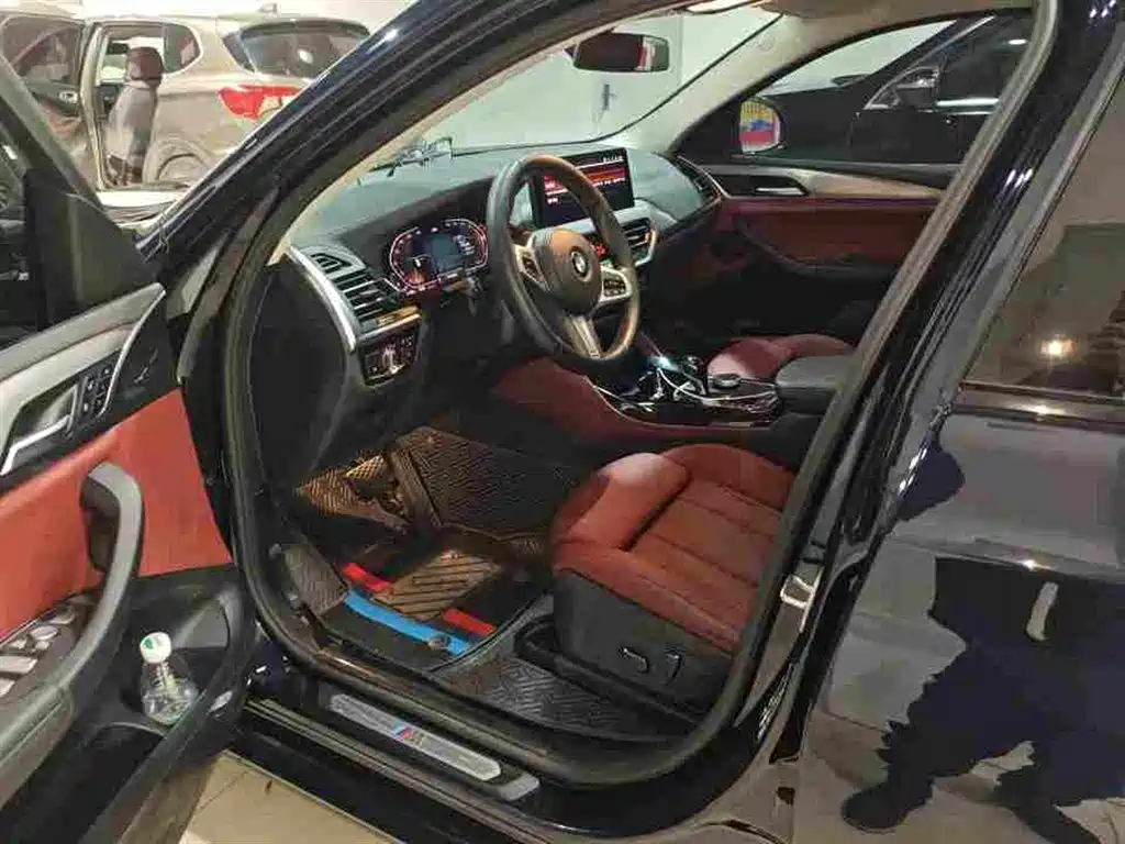 Photo 6 - BMW X4