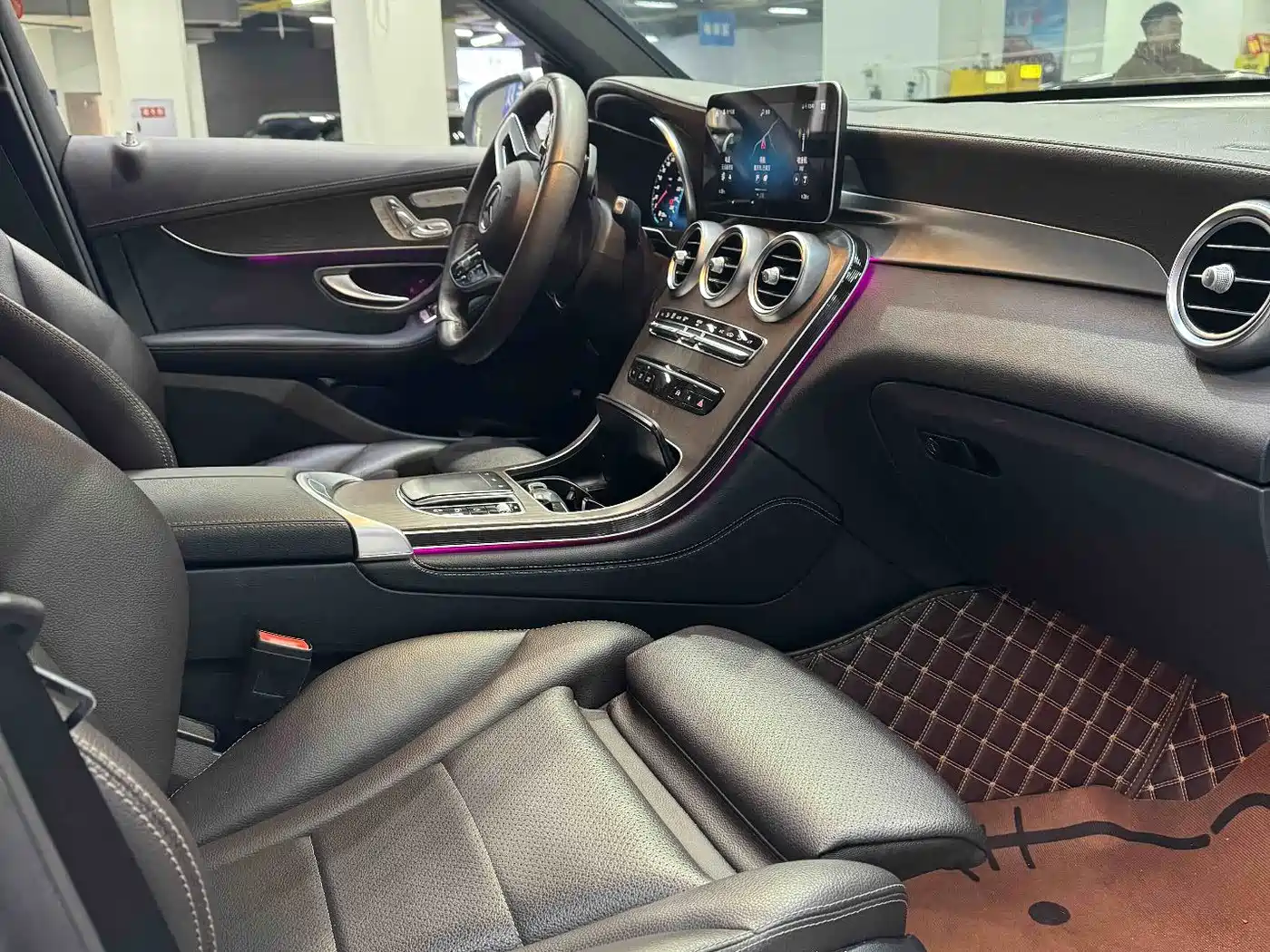 Mercedes-Benz GLC 2020 GLC 260 L 4MATIC Luxury фото 4