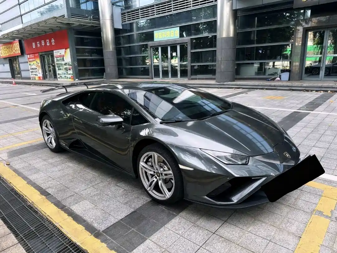 Lamborghini Huracán 2020 Huracán EVO RWD фото 2