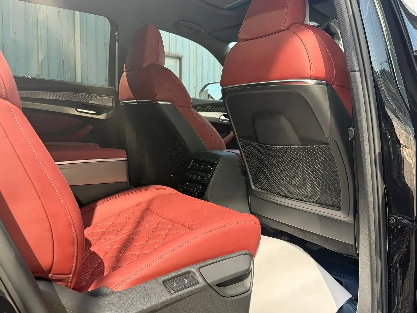 Photo 13 - Audi Q6