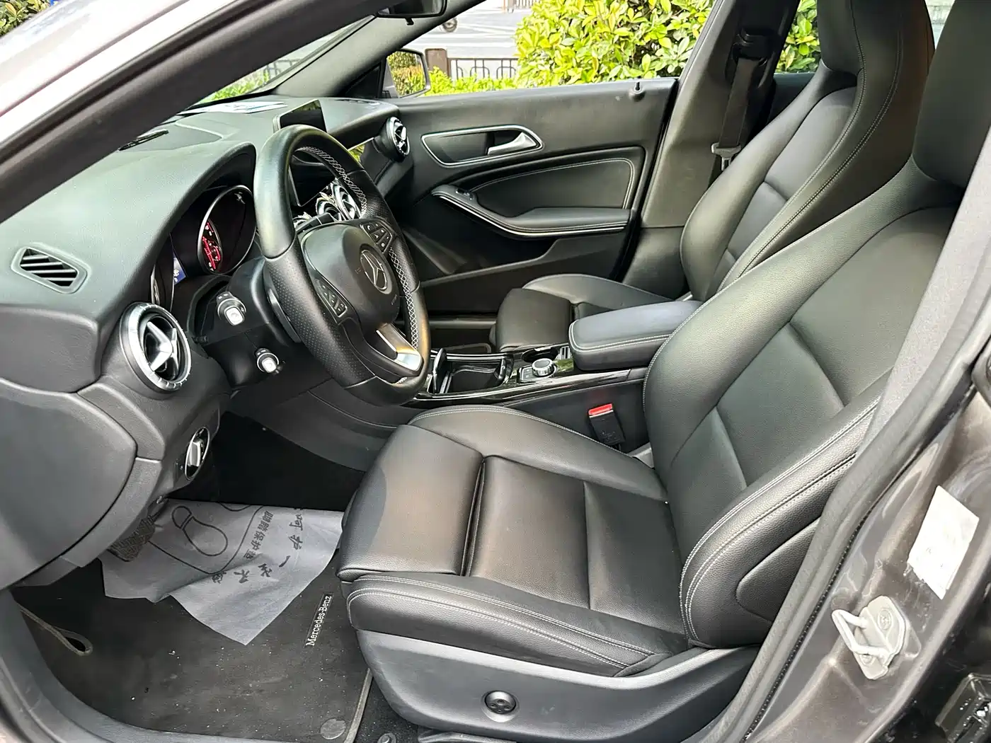 Mercedes-Benz CLA (Import) 2017 Facelift CLA 200 Style фото 11