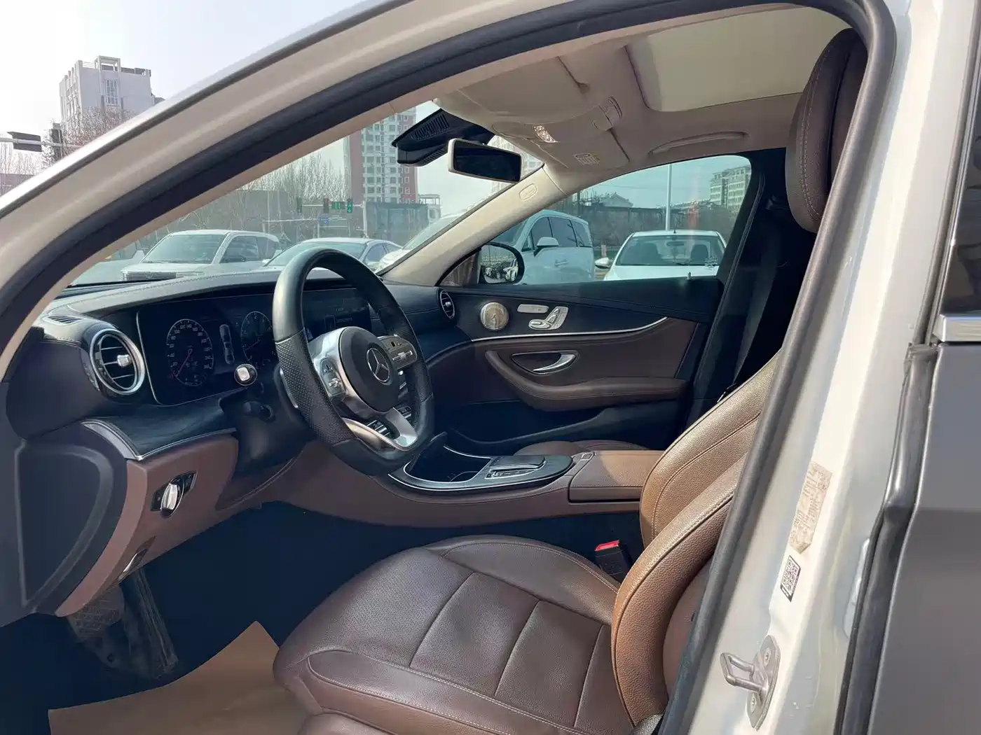 Mercedes-Benz E-Class 2019 E 300 L Sport Luxury фото 4