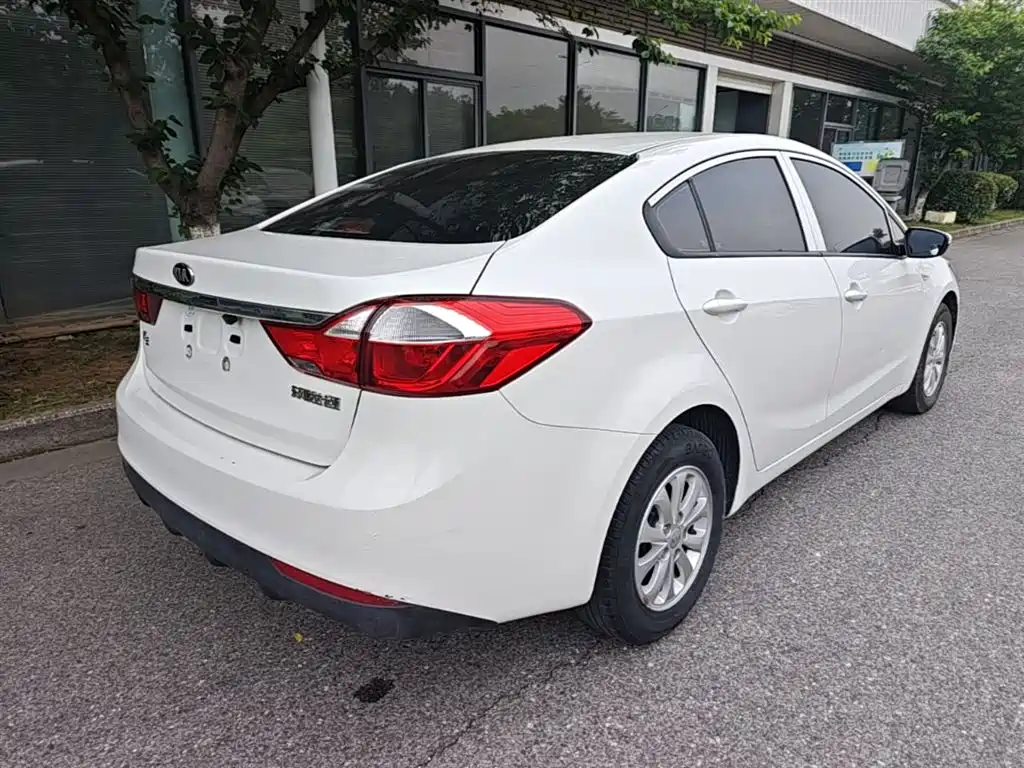 KIA K3