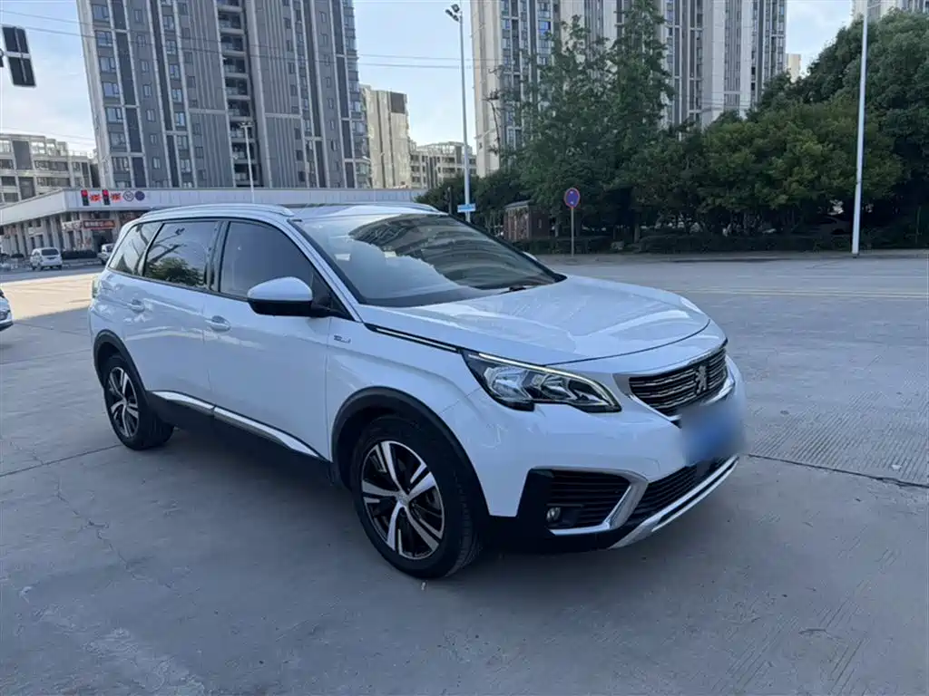Peugeot 5008 2017 380THP 7-seat Elite Edition фото 2