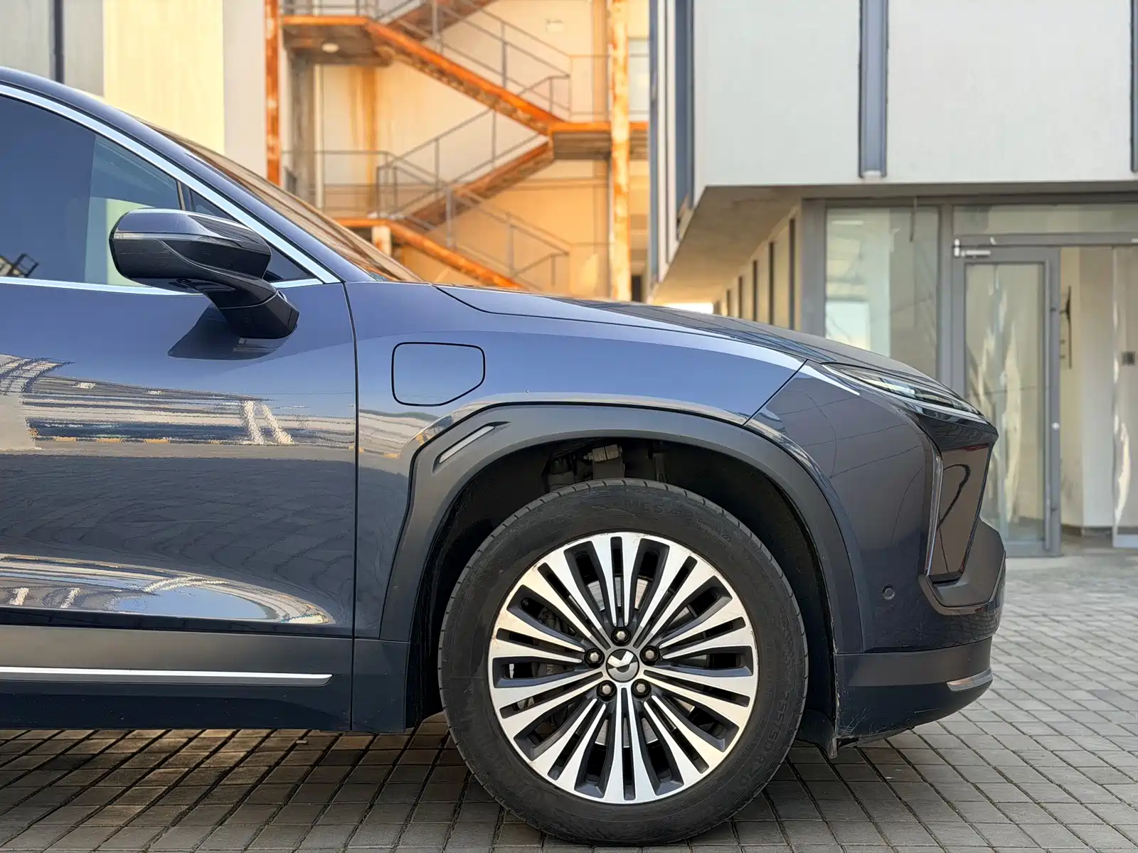 Фото 4 - NIO EC6