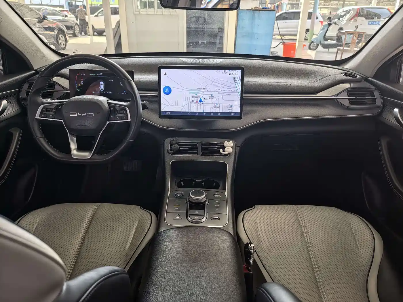 BYD Destroyer 05 2023 Champion Edition DM-i 120KM Premium фото 6