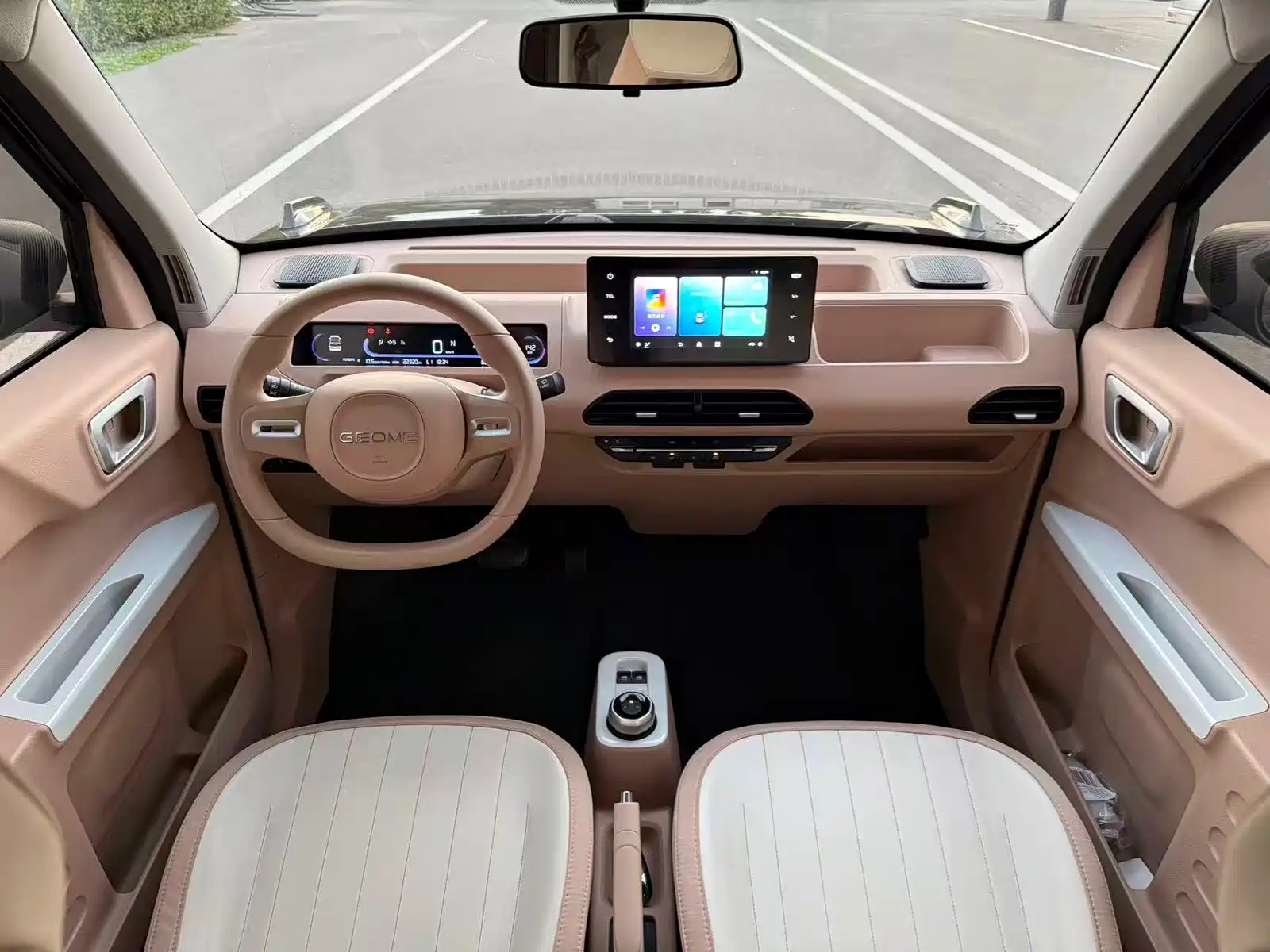 Фото 16 - Geely Galaxy Panda