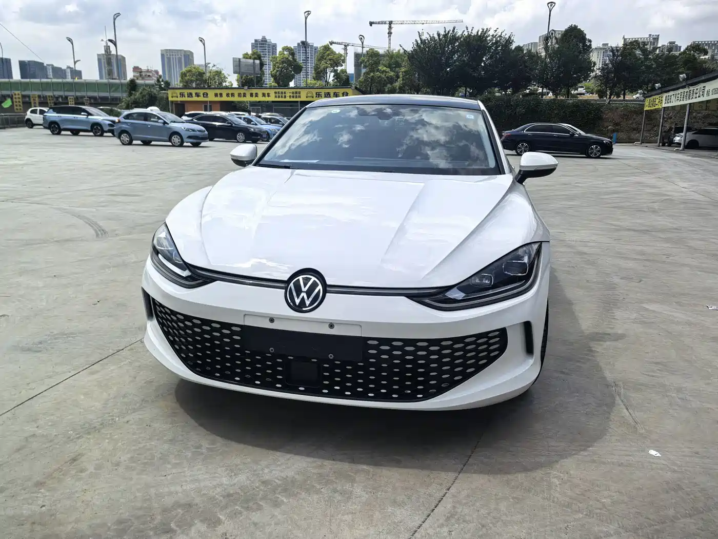 Volkswagen Lamando 2022 Lamando L 280TSI DSG Cool Edition фото 2