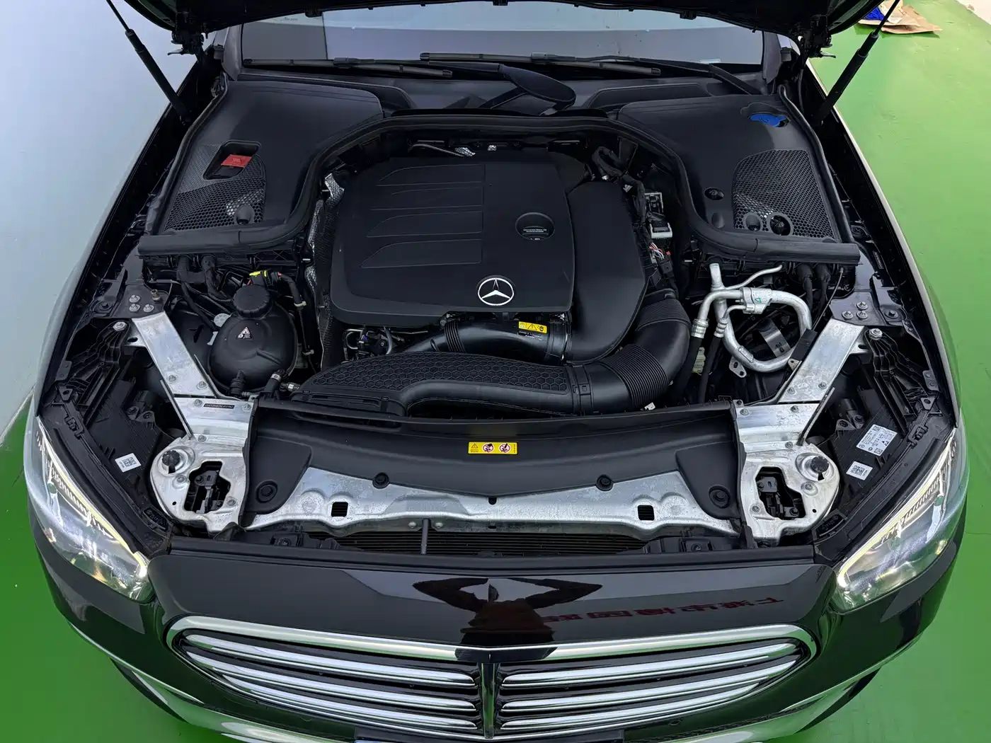 Mercedes-Benz E-Class 2023 E 260 L фото 35