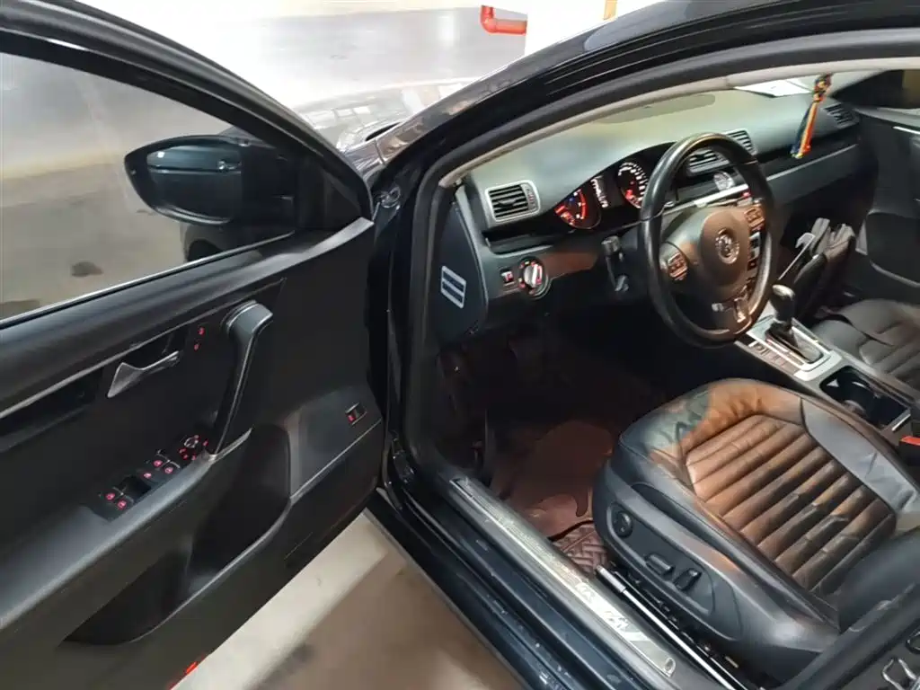 Volkswagen Magotan 2013 1.8TSI Luxury фото 16