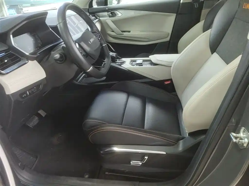 Lynk & Co 06 EM-P 2020 PHEV Plus фото 11