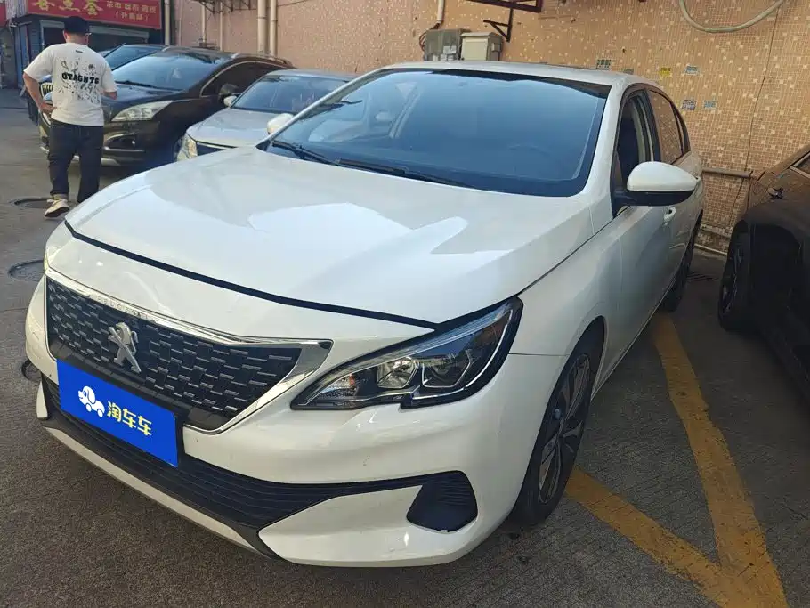 Photo 1 - Peugeot 408