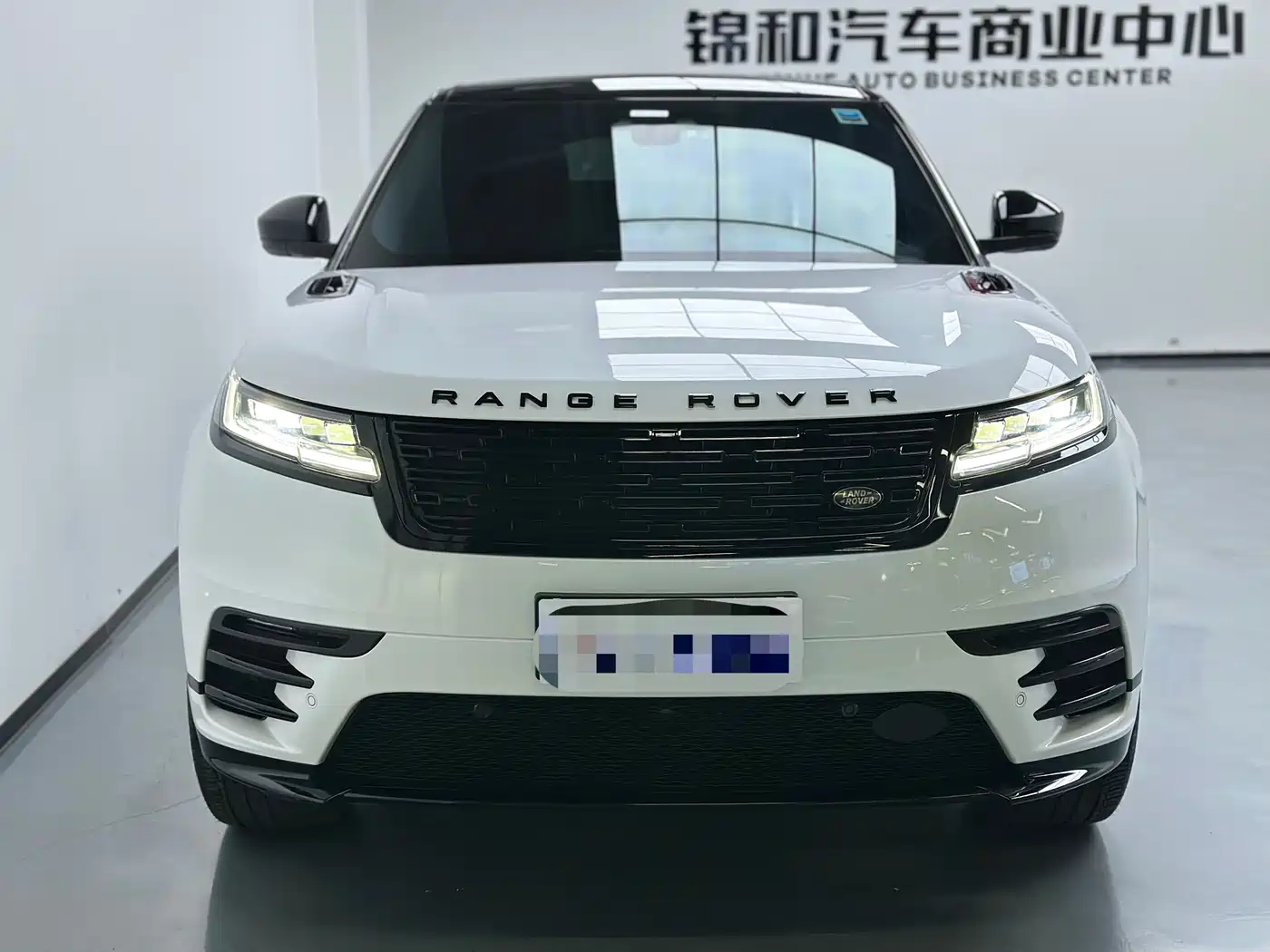 Land Rover Range Rover Velar 2024 Dynamic HSE фото 2