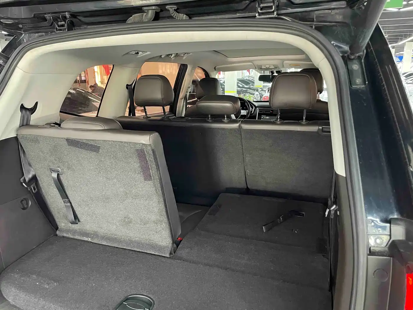 Roewe RX8 2018 2018 30T Smart Internet 2WD Flagship Edition