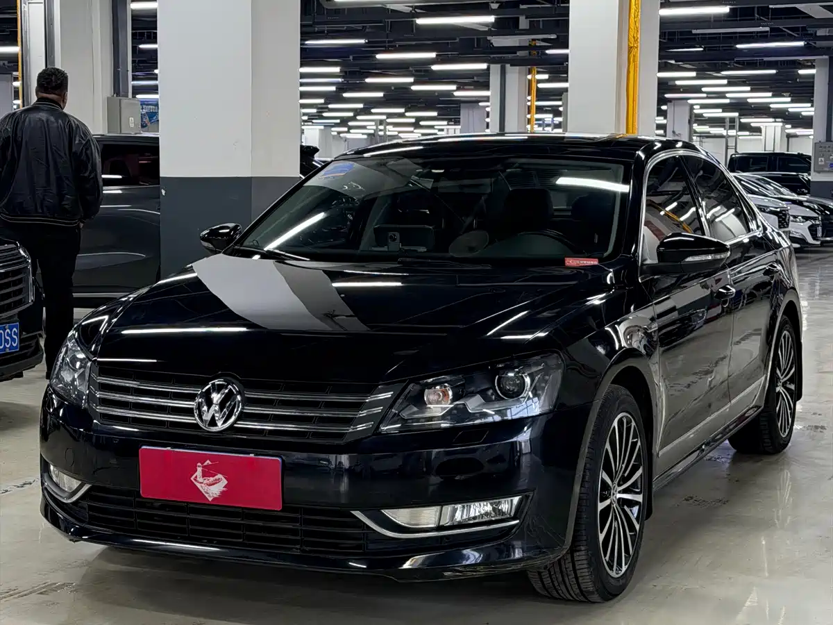 Volkswagen Passat 2014 1.8TSI DSG Luxury Edition