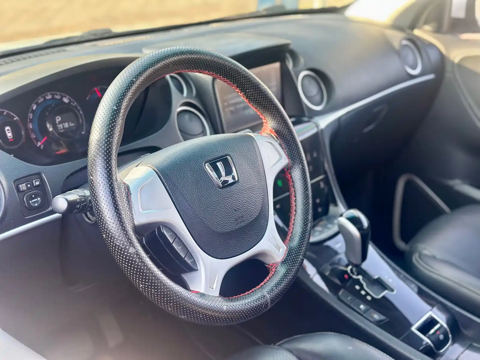 Фото 20 - Luxgen Luxgen7 SUV
