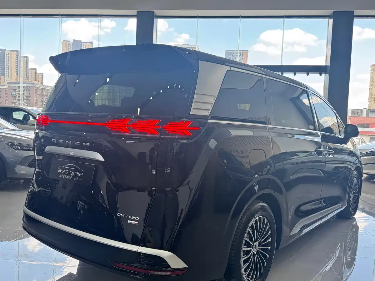 Denza D9 2025 DM-i Smart Drive Edition 1020 AWD Prestige фото 7