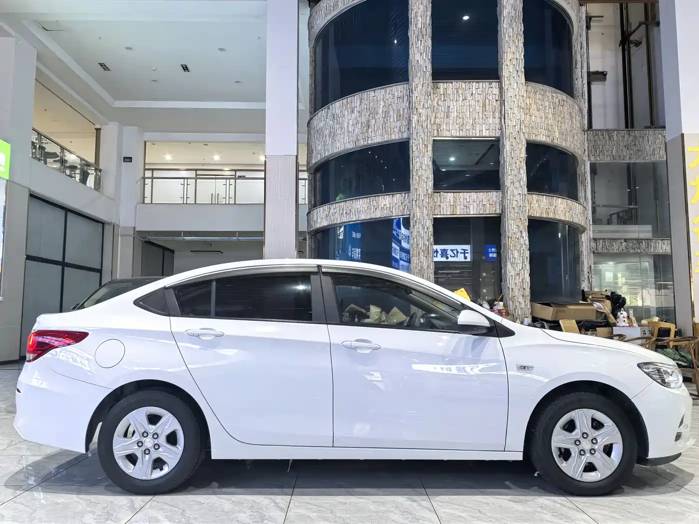 Chevrolet Cavalier 2019 320 Auto Sunroof Enjoyment Edition фото 4