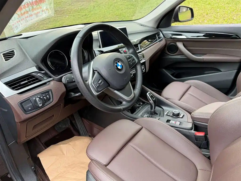 BMW X1 2020 sDrive20Li Fashion Model фото 7