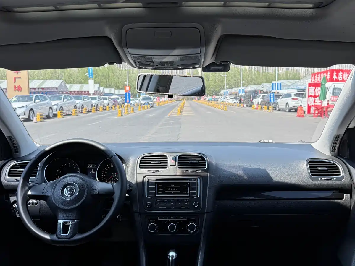 Volkswagen Golf 2012 1.4TSI Automatic Comfort фото 9