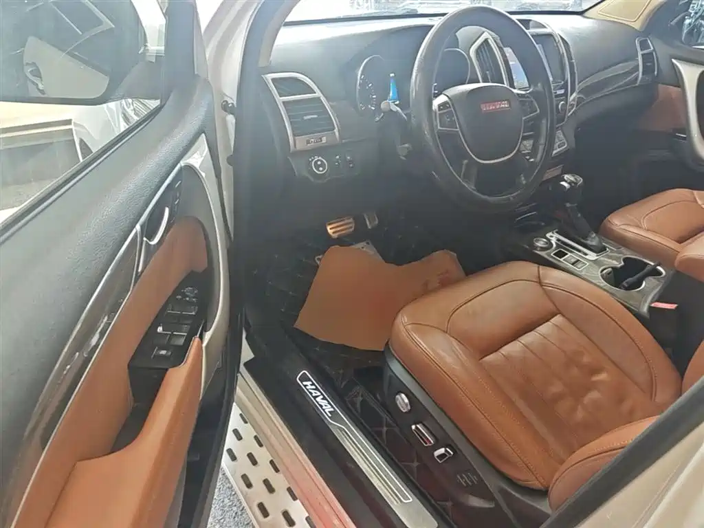 Haval H9 2015 2.0T 4WD Luxury 7-Seater фото 16
