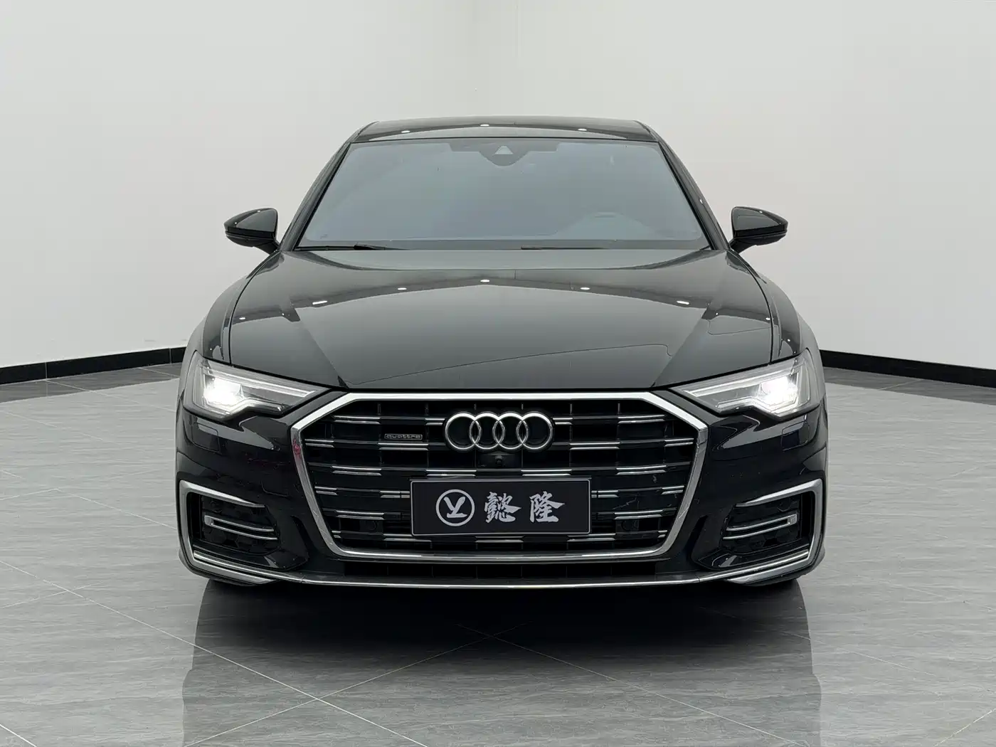 Audi A6L 2023 Facelift 45 TFSI quattro Exclusive Dynamic фото 2
